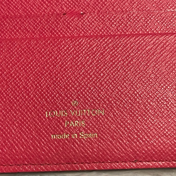 Louis Vuitton Grenade Pink V Wallet - Picture 12 of 16